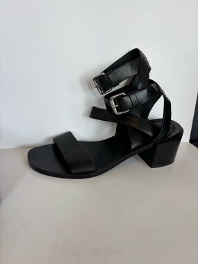 & Other Stories Black Strappy Block Heel Sandal